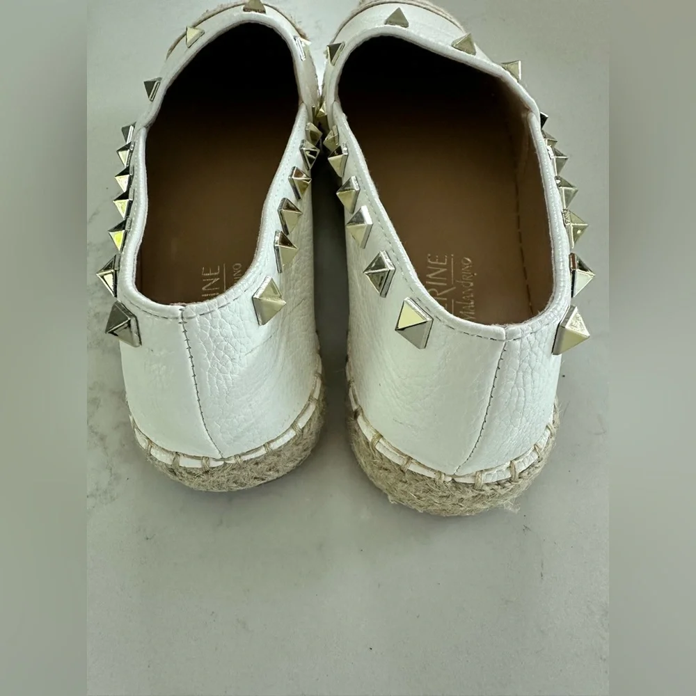 Catherine Malandrino White shoes, with gold studs around the top size 6
